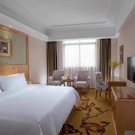 Vienna Hotel Shenzhen Buji Ganli Road Exterior photo